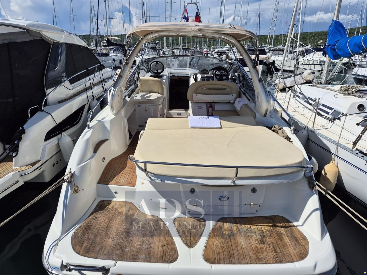 Cranchi Endurance 33
