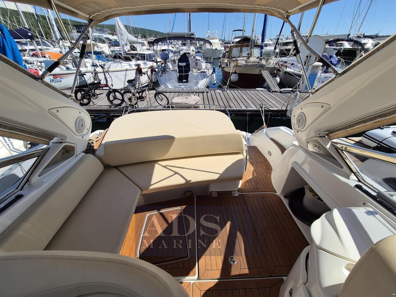 Cranchi Endurance 33