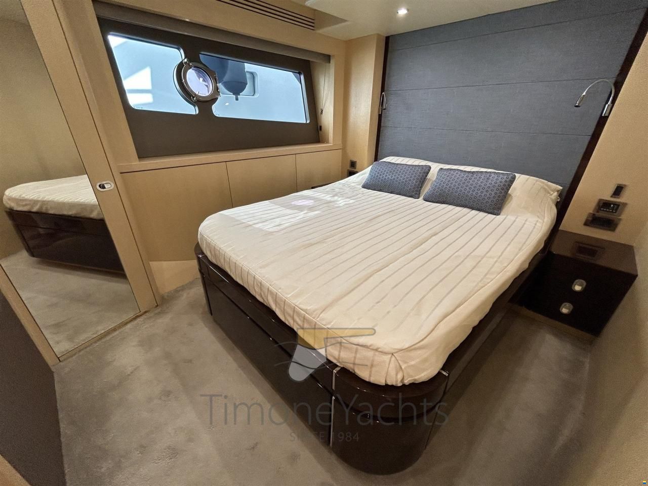 Sunseeker 75 YACHT