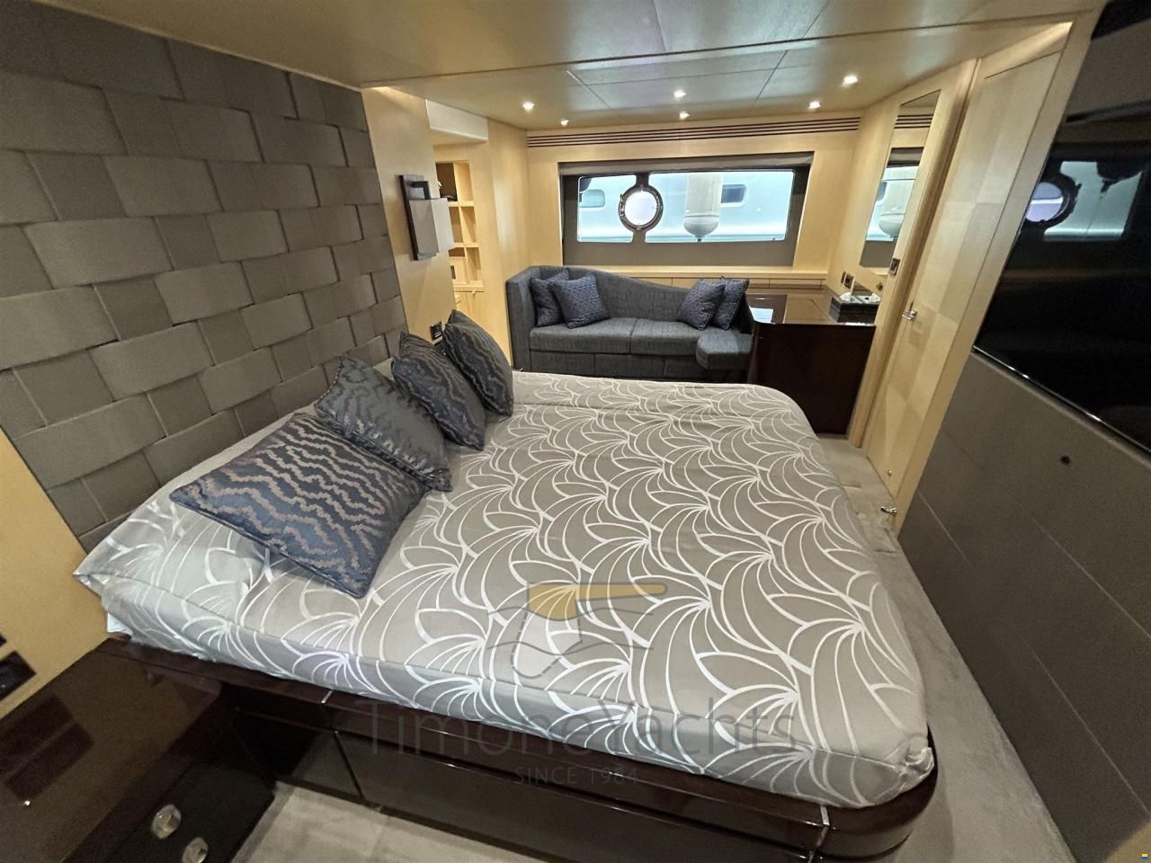 Sunseeker 75 YACHT