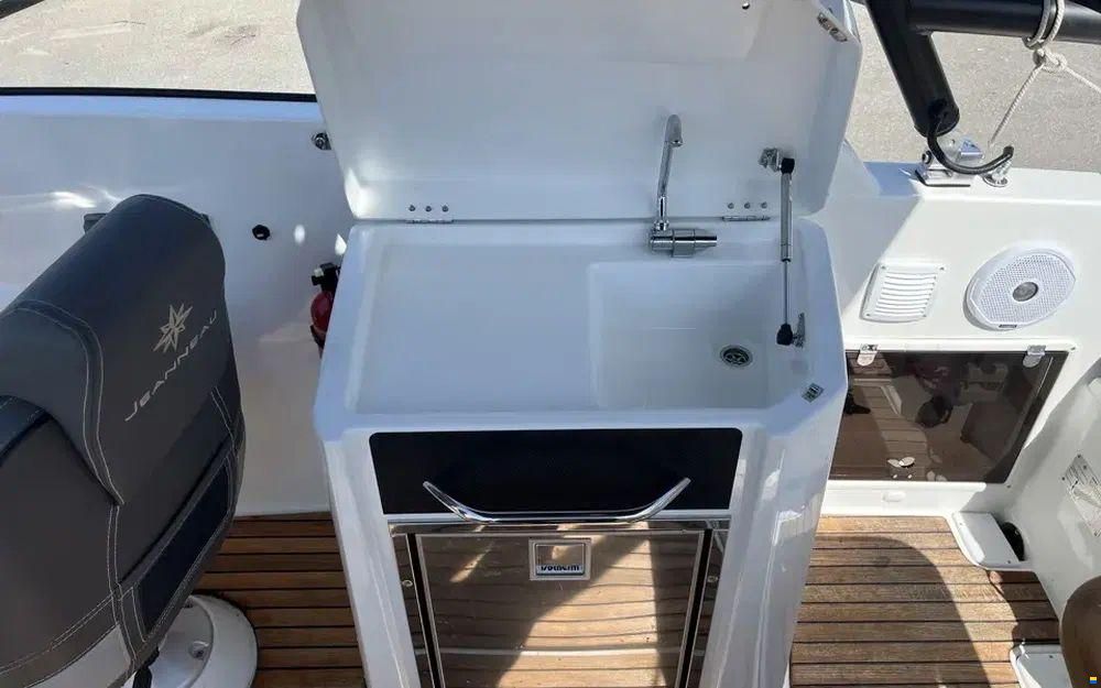 Jeanneau Cap Camarat 7.5 BR