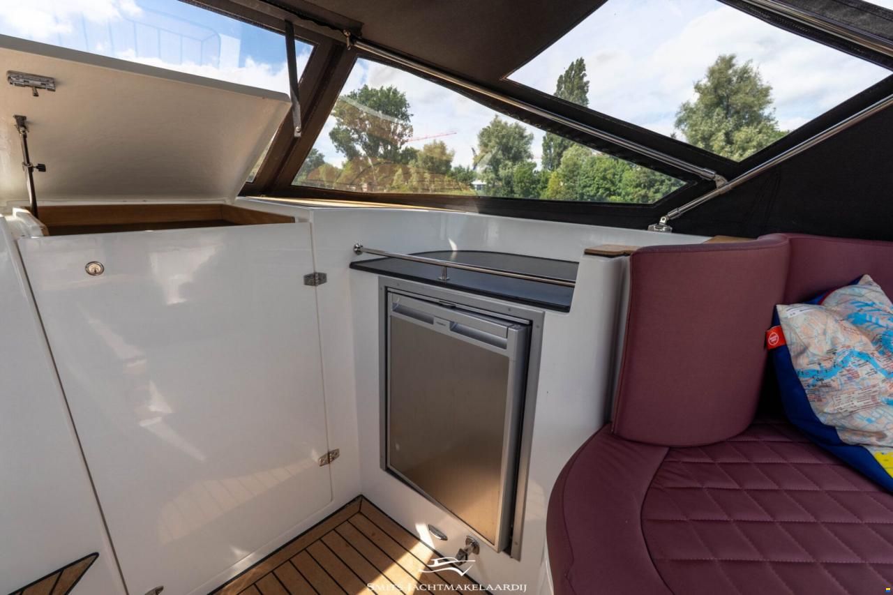 Bola GS Tender 27 Semi Cabin