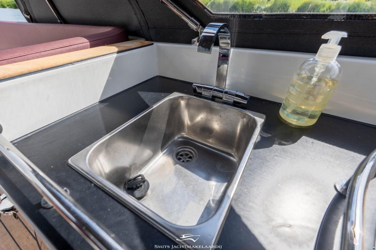 Bola GS Tender 27 Semi Cabin