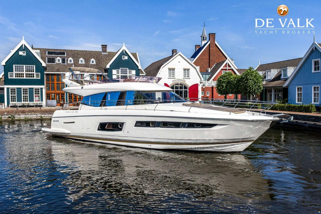 Prestige 550 Flybridge