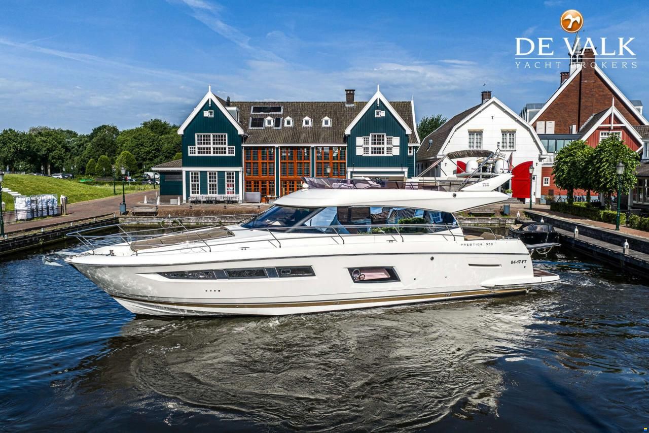 Prestige 550 Flybridge