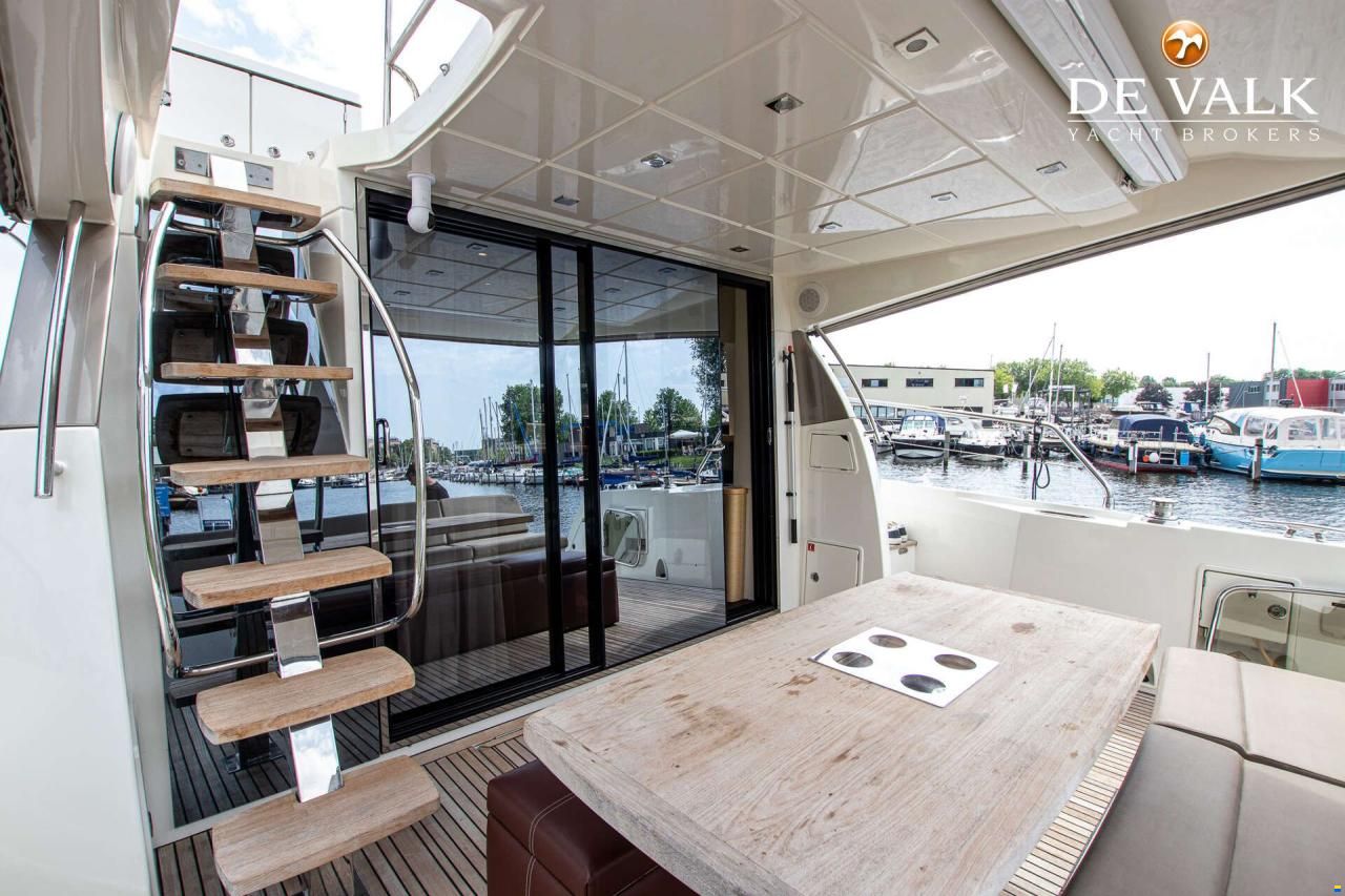 Prestige 550 Flybridge