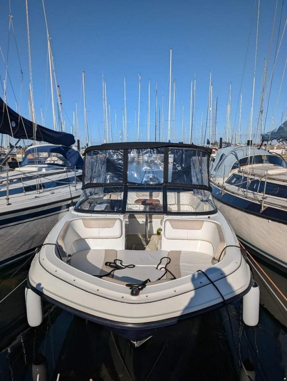 Bayliner Vr5 Bowrider 2018 – Klar til so