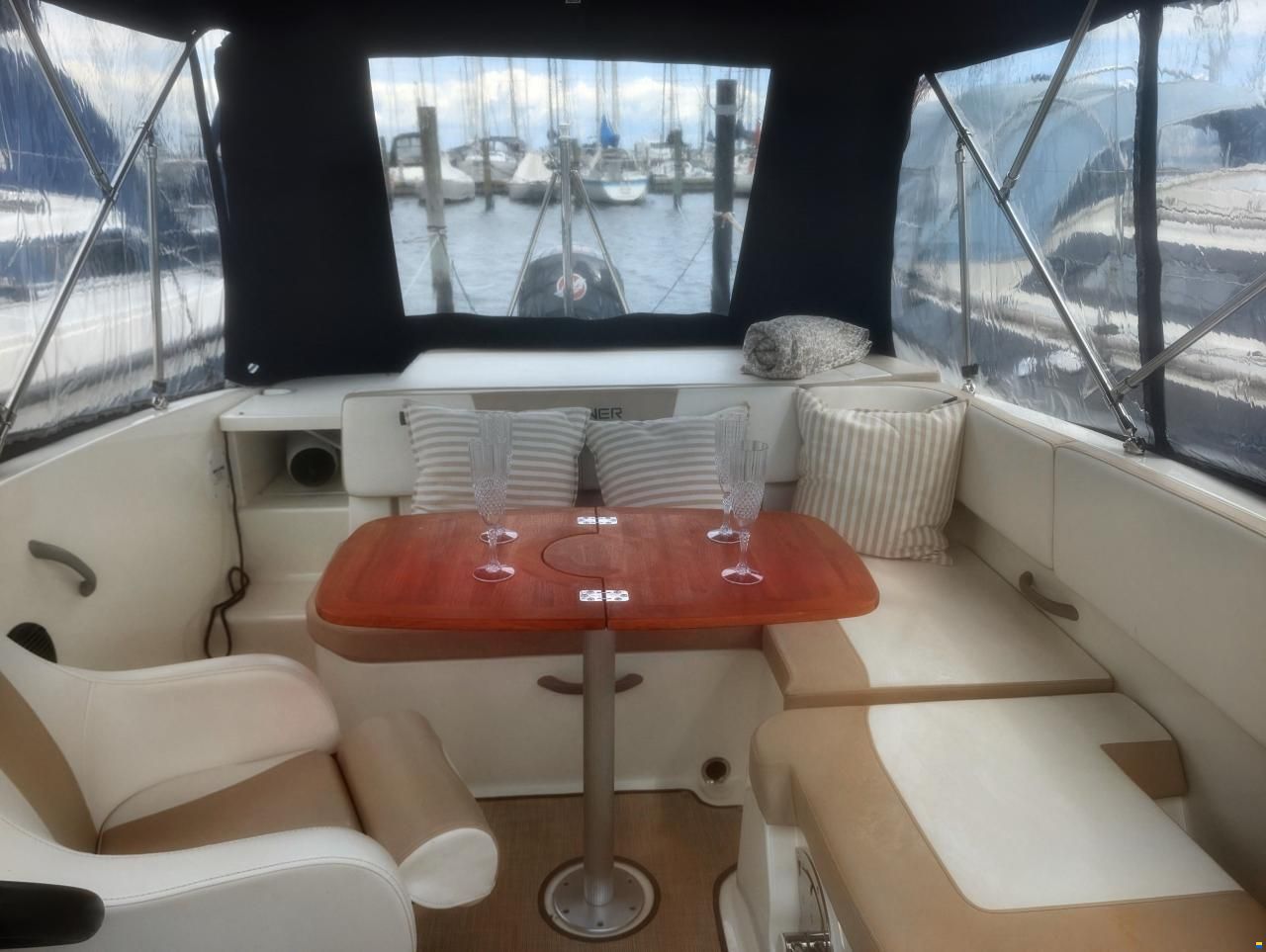 Bayliner Vr5 Bowrider 2018 – Klar til so