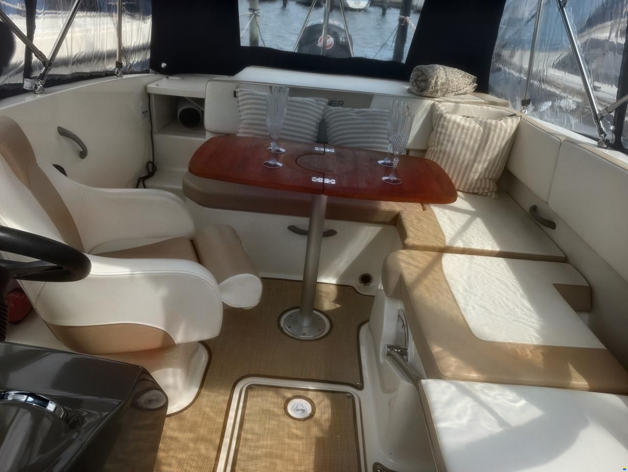 Bayliner Vr5 Bowrider 2018 – Klar til so