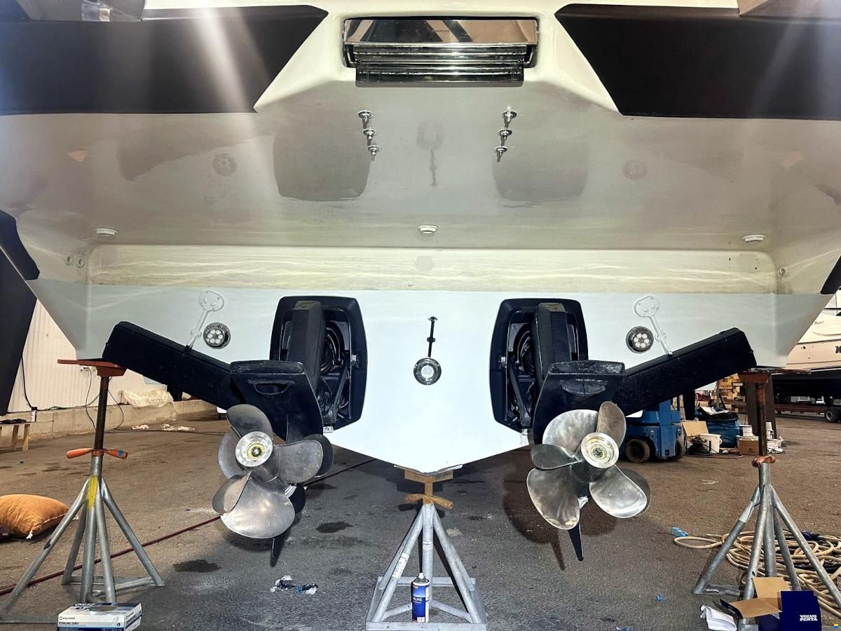 Draco 3400 Zircon Volvo Penta KAD 42