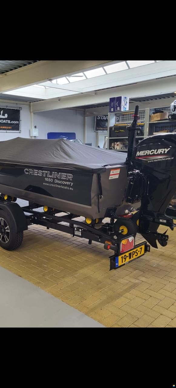 Crestliner 1650 Discovery Tiller