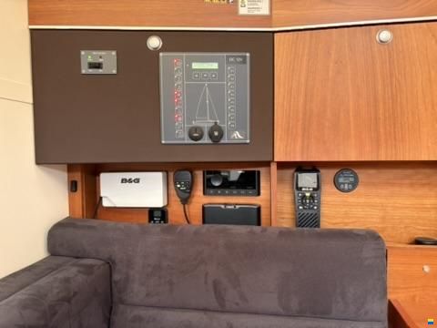 Hanse 385
