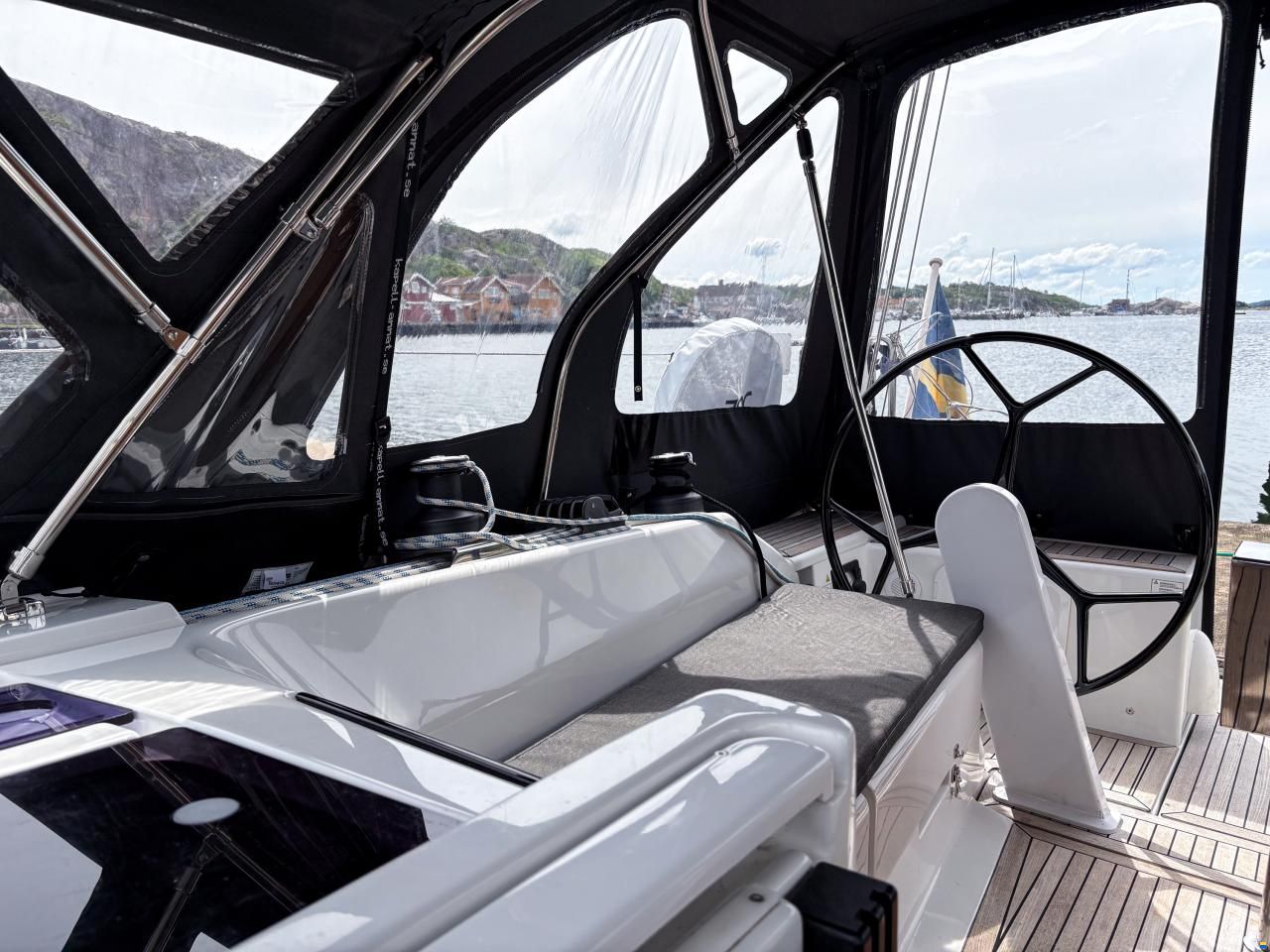 Hanse 385