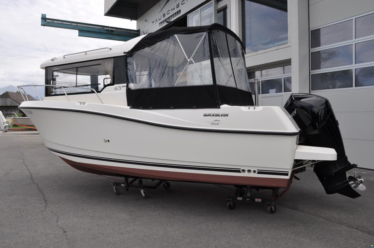 Quicksilver 675 Pilothouse