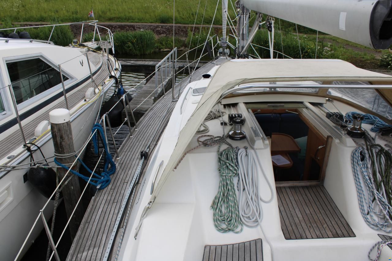 Wauquiez 40 Pilot Saloon