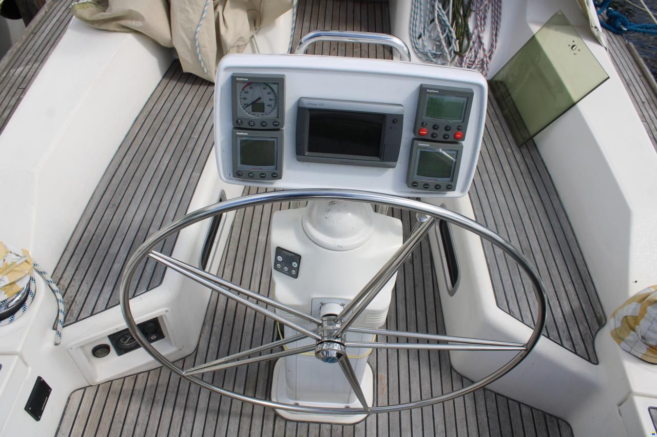 Wauquiez 40 Pilot Saloon