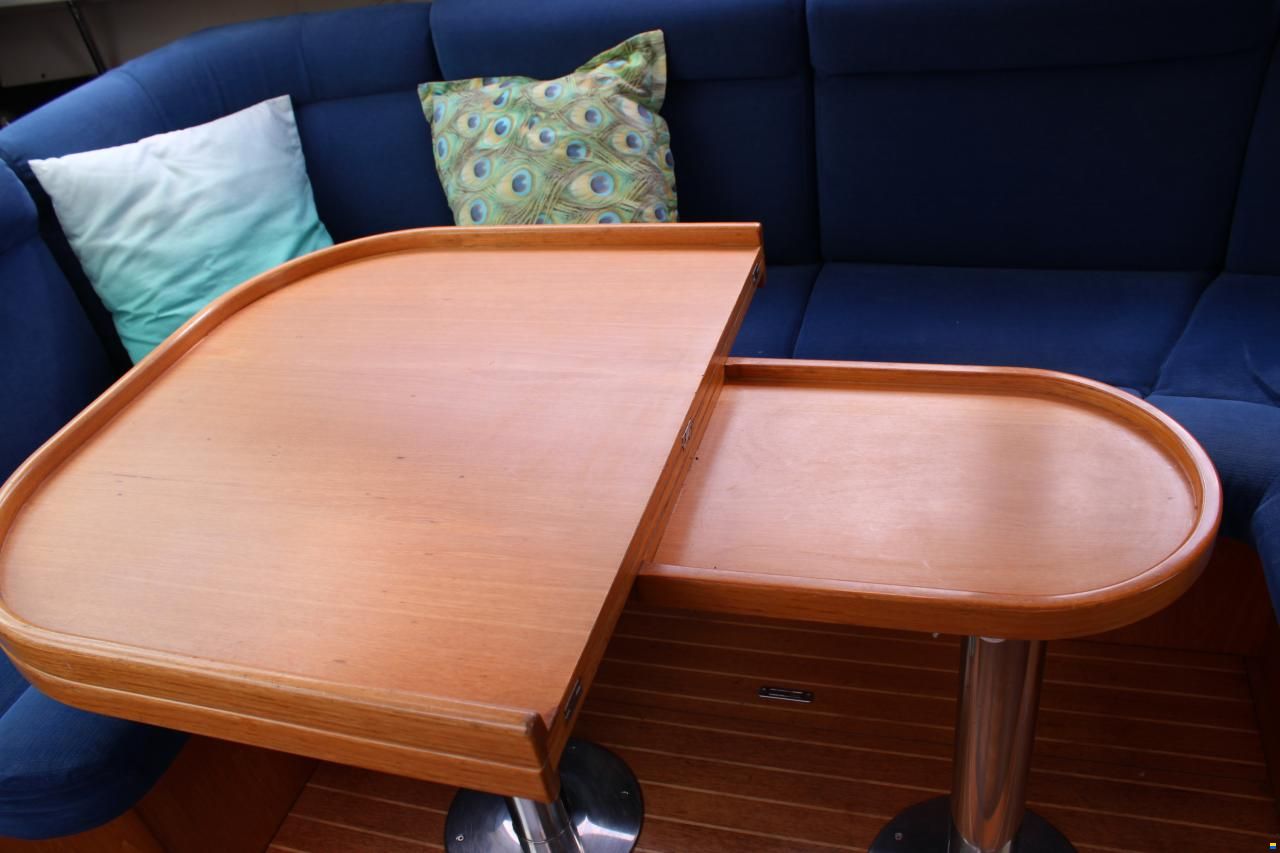 Wauquiez 40 Pilot Saloon