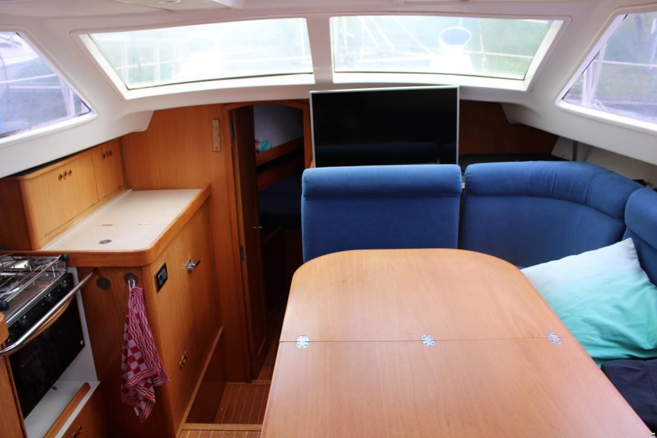 Wauquiez 40 Pilot Saloon