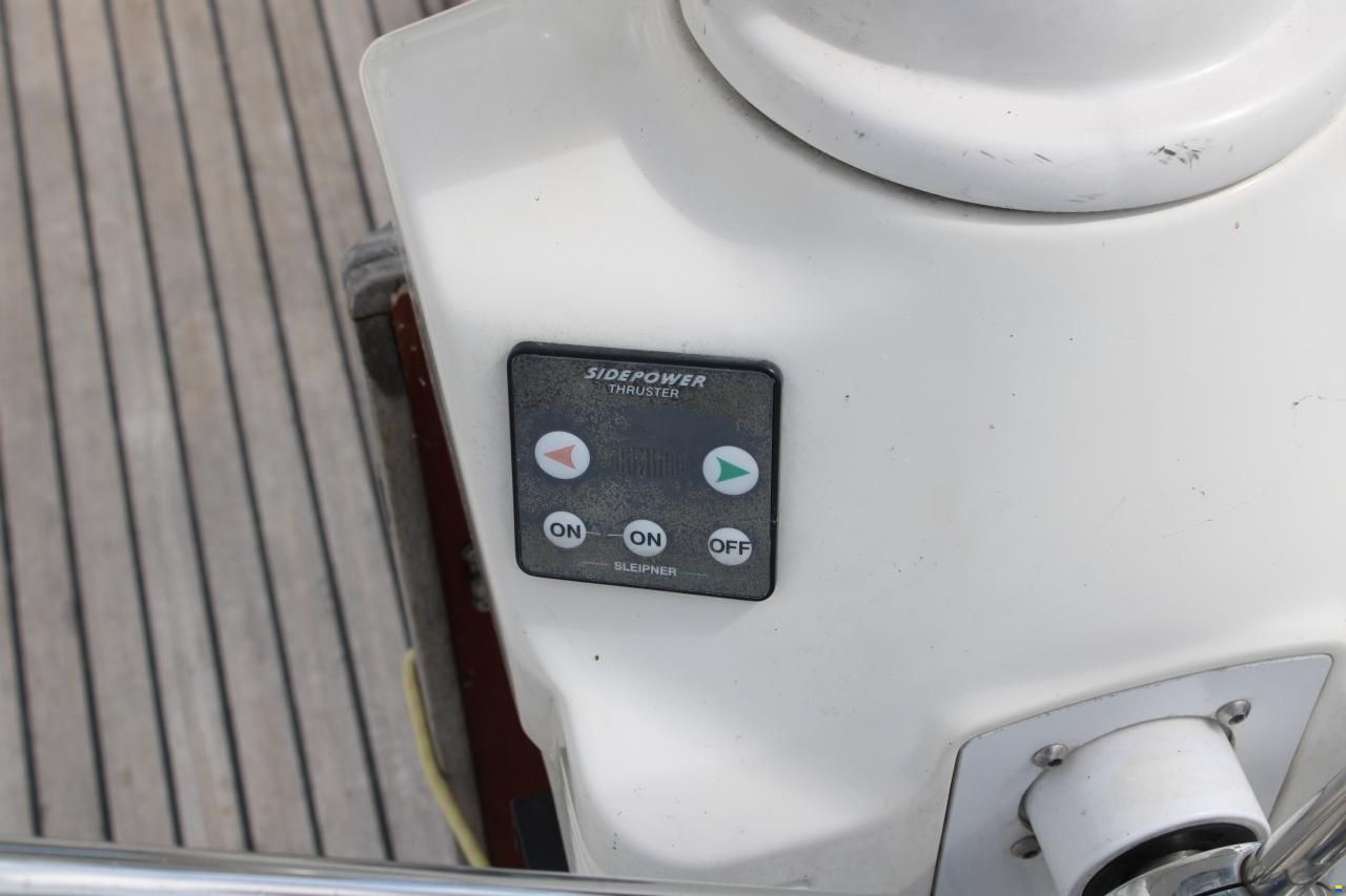 Wauquiez 40 Pilot Saloon