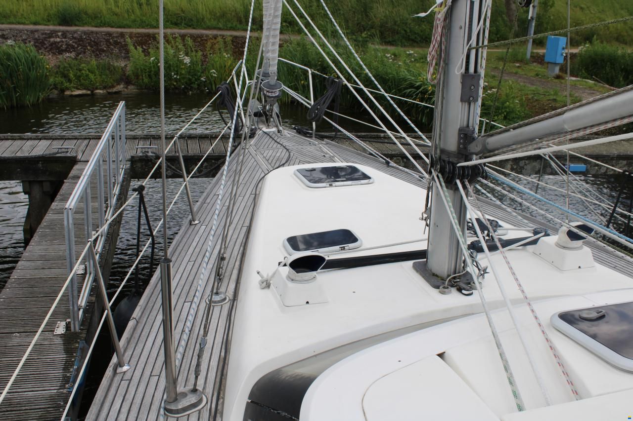 Wauquiez 40 Pilot Saloon