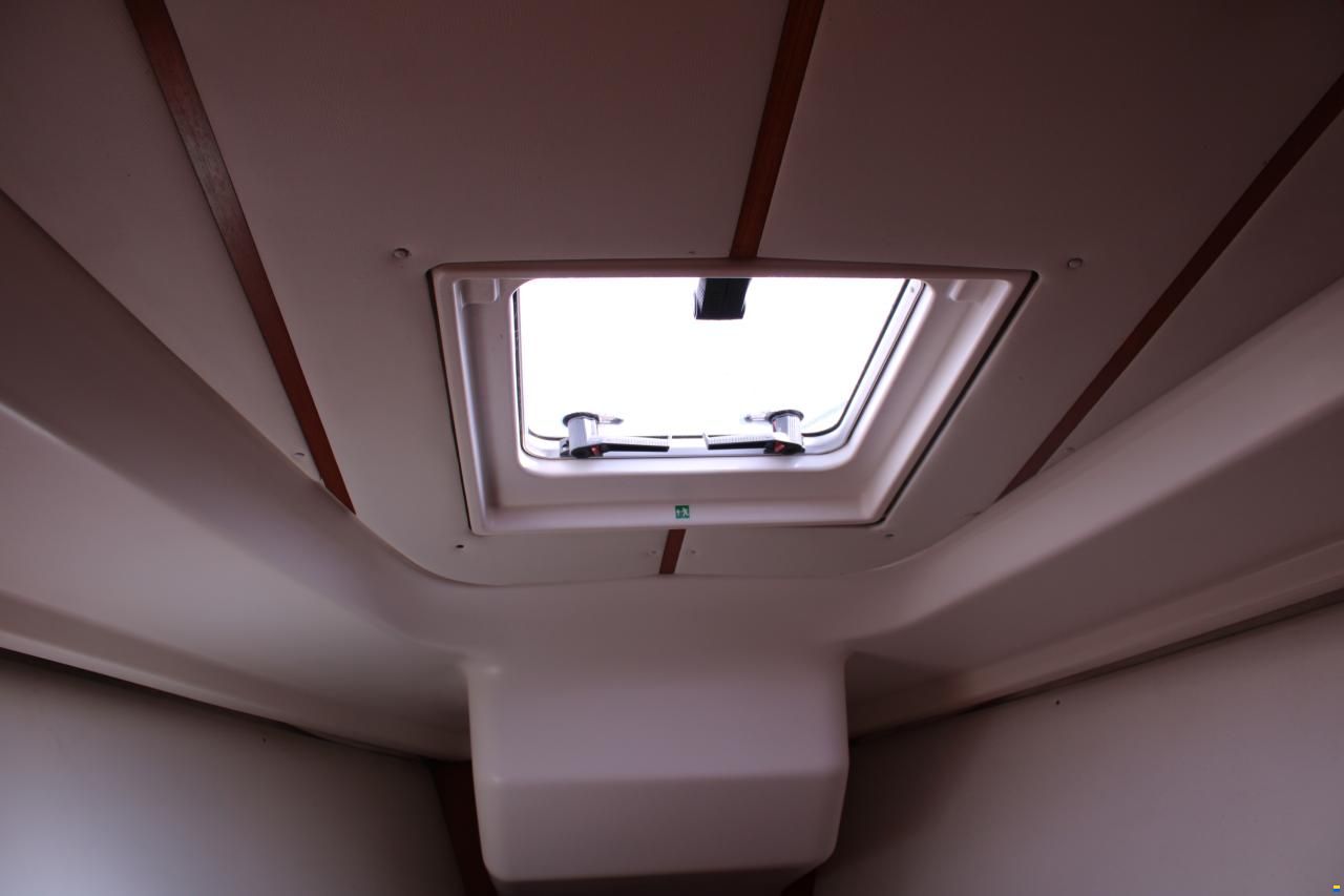 Wauquiez 40 Pilot Saloon