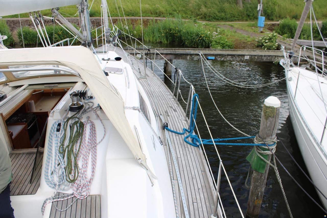 Wauquiez 40 Pilot Saloon