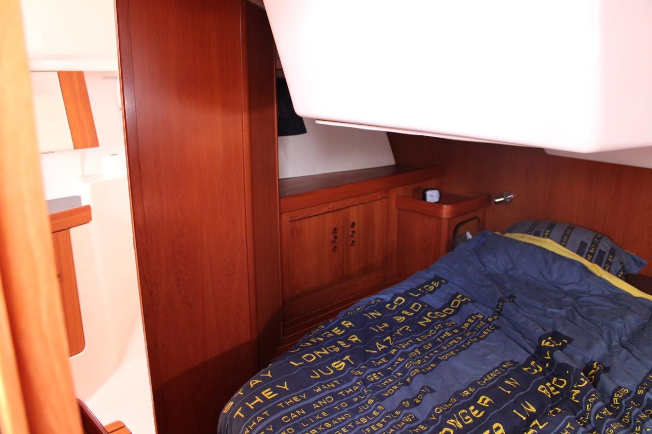 Wauquiez 40 Pilot Saloon
