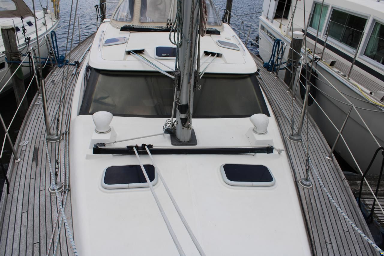 Wauquiez 40 Pilot Saloon