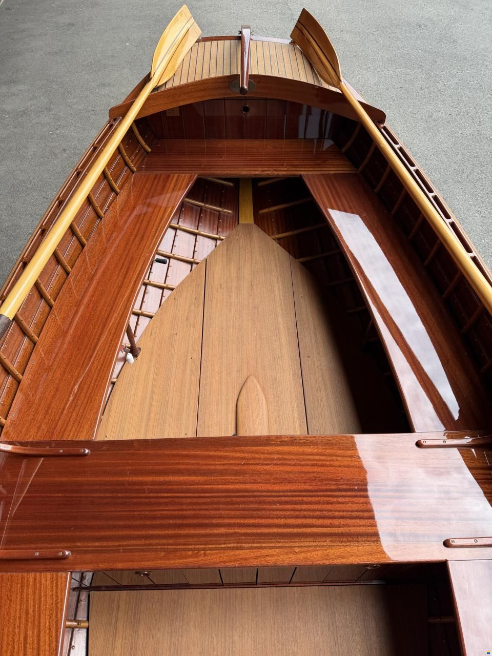 Hächler Herreshoff Tender
