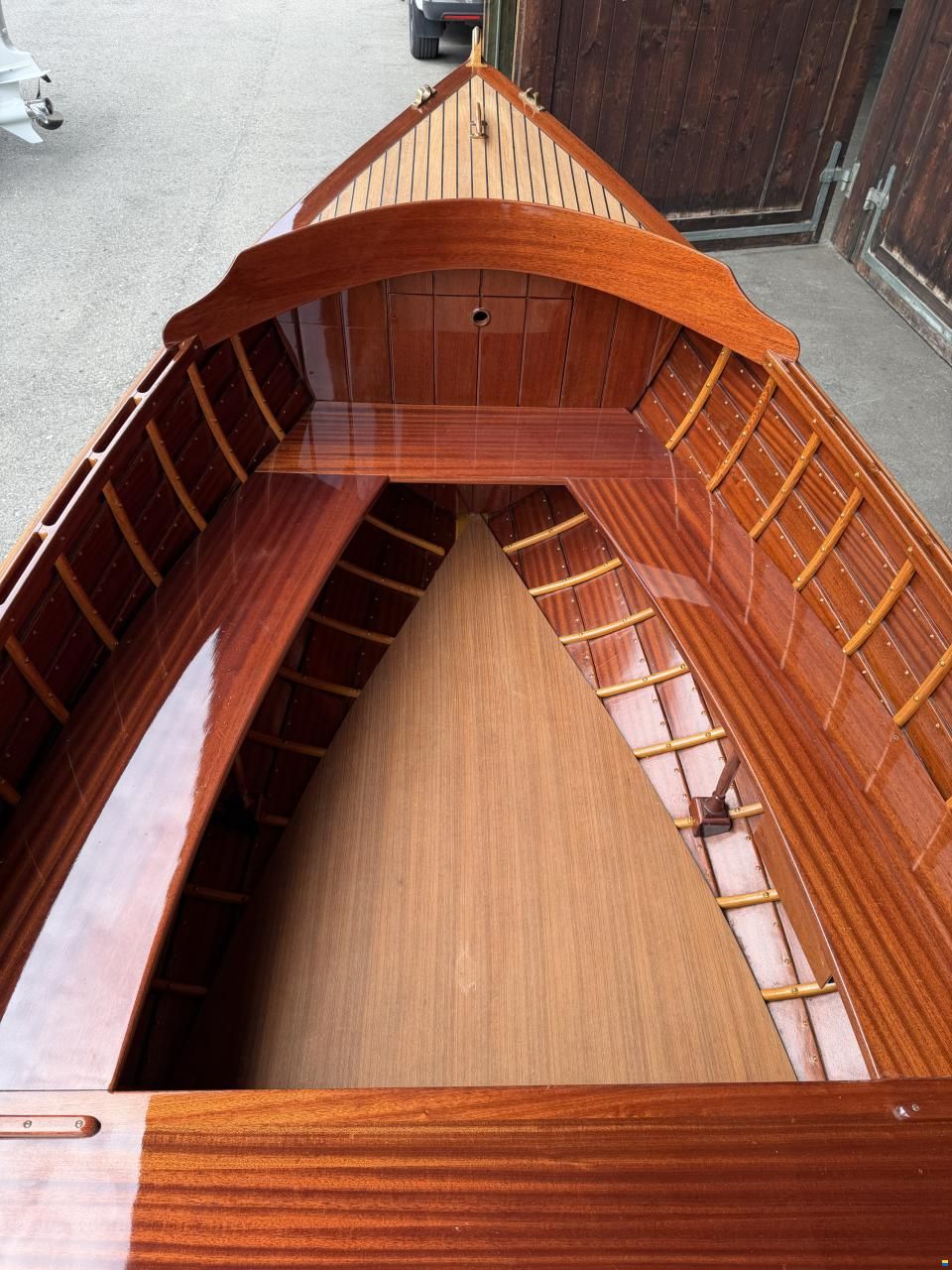 Hächler Herreshoff Tender