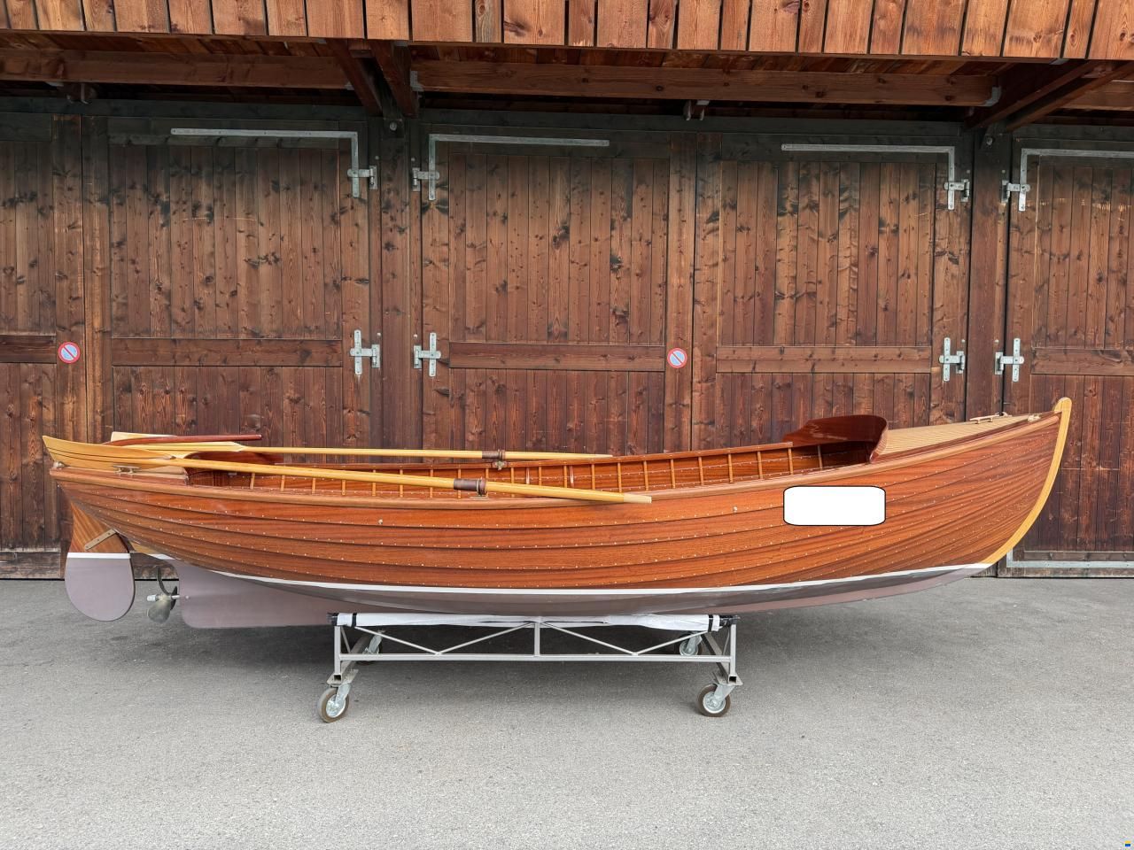 Hächler Herreshoff Tender