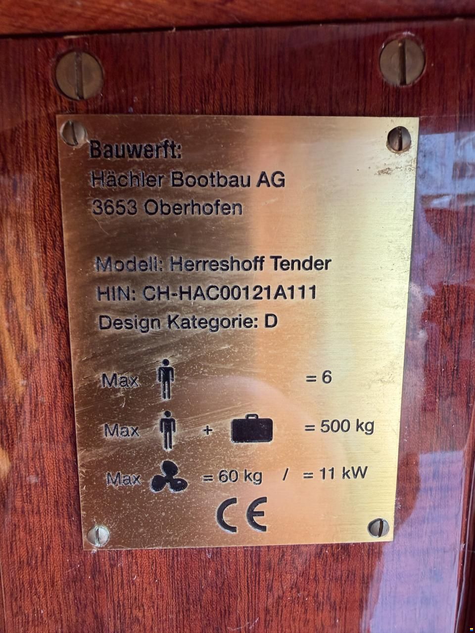 Hächler Herreshoff Tender