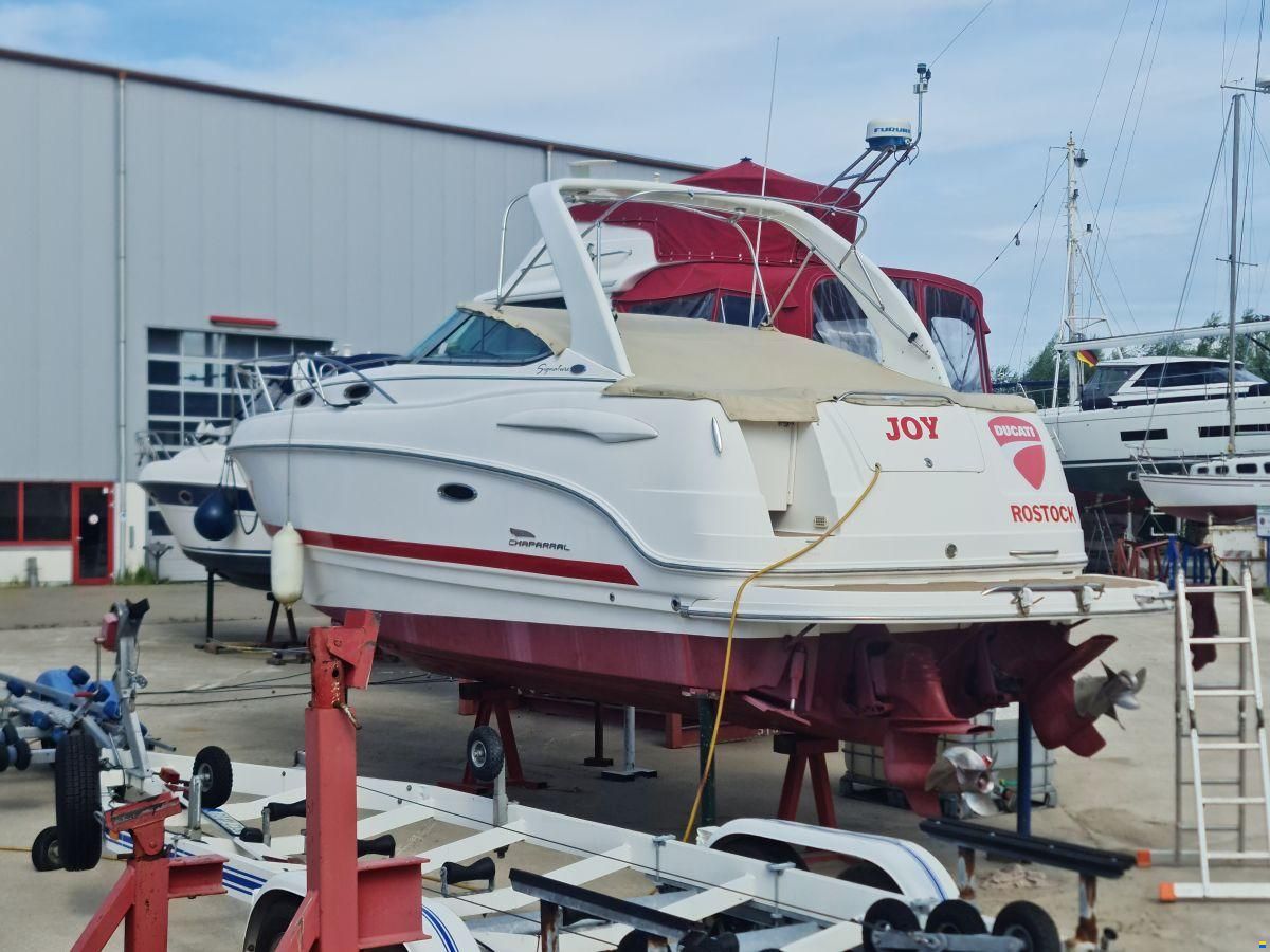 Chaparral Signature 270
