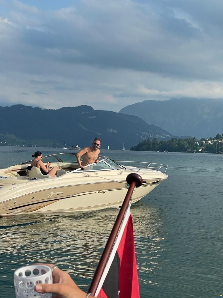 Sea Ray 230 OVS
