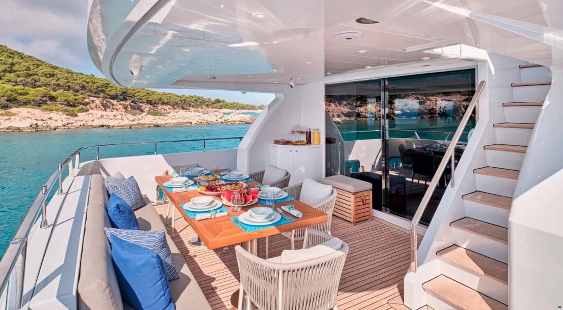 Admiral Yachts Admiral 23.98m