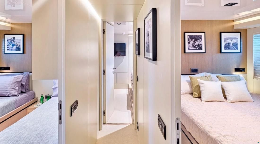 Admiral Yachts Admiral 23.98m
