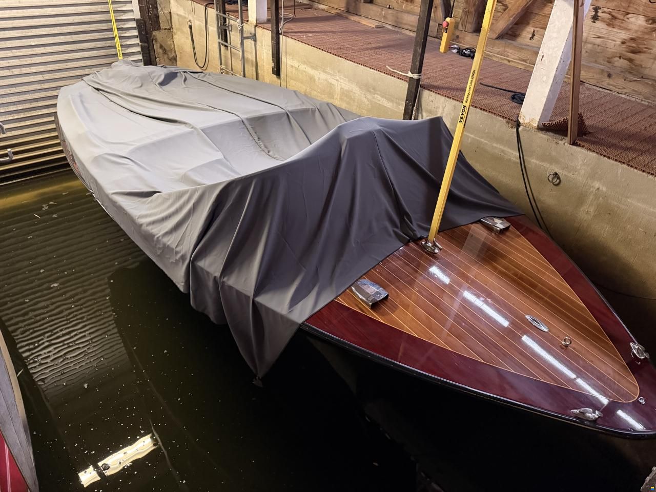Boesch 560 Sundeck