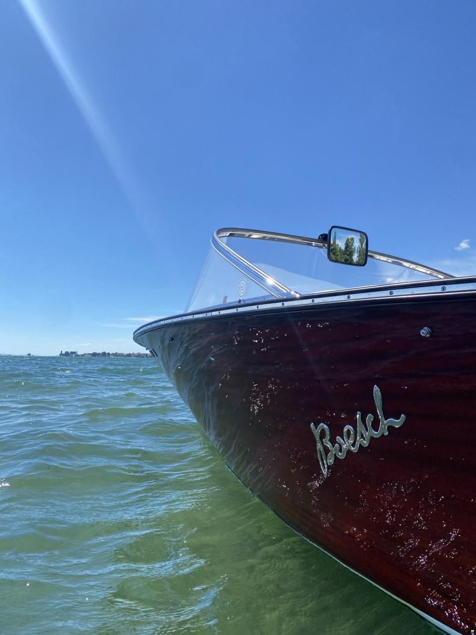 Boesch 560 Sundeck