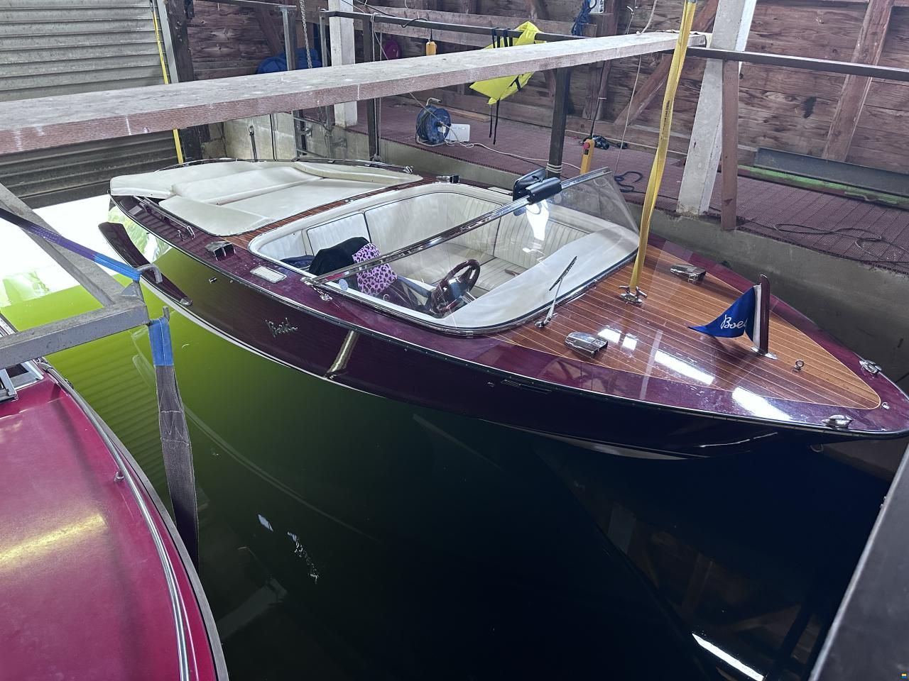 Boesch 560 Sundeck