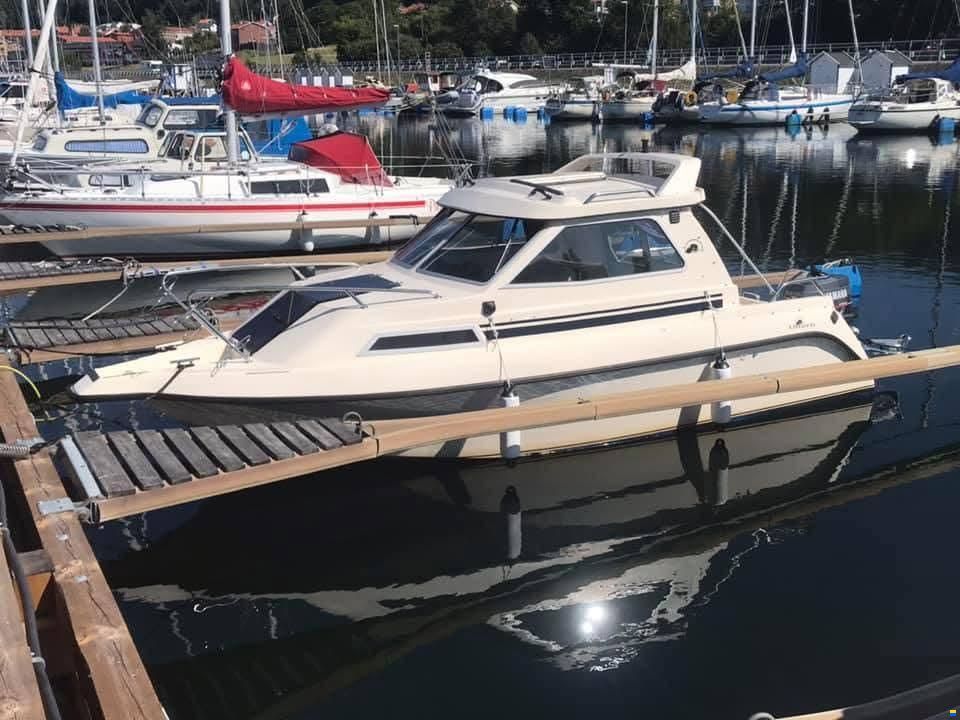 Uttern 5750C
