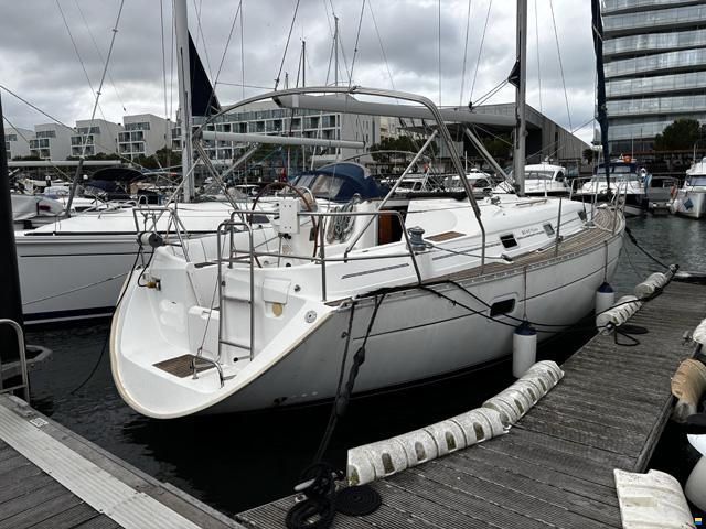 Beneteau Oceanis 361