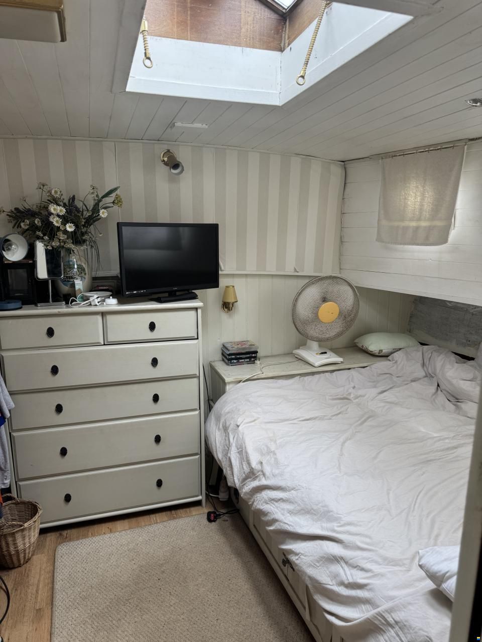 Luxemotor Dutch barge