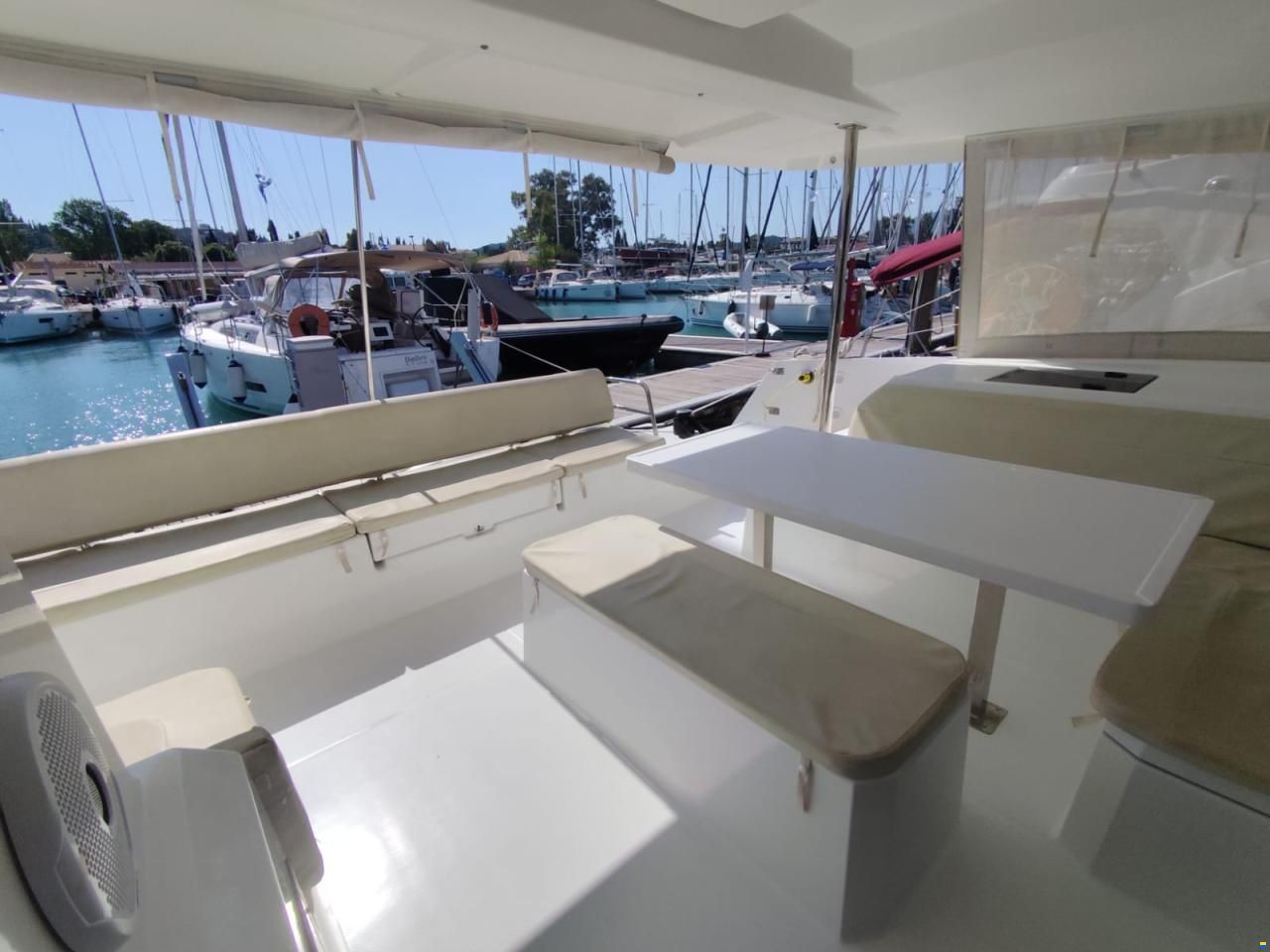 Fountaine Pajot Astrea 42
