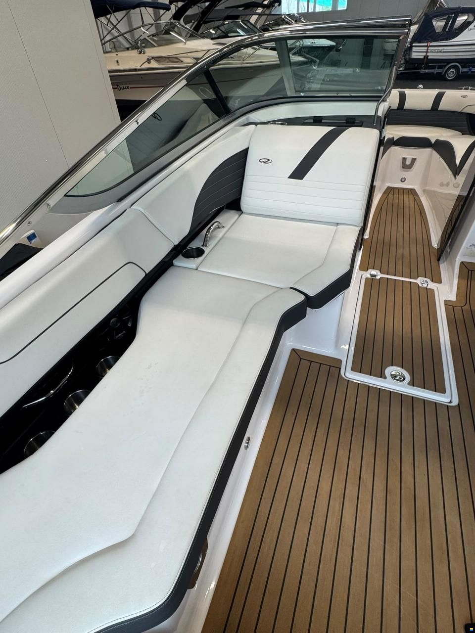 Regal 2300
