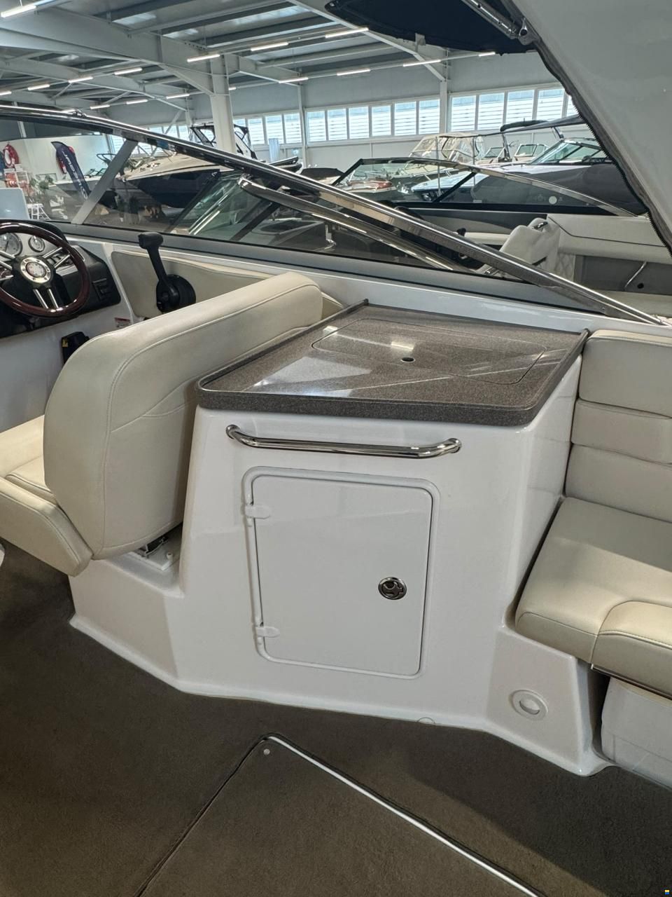 Regal 2750
