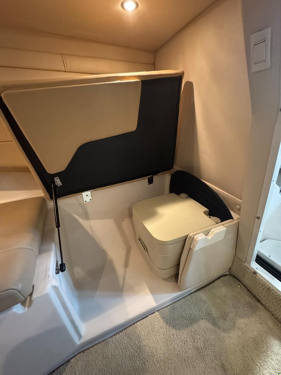 Regal 2750