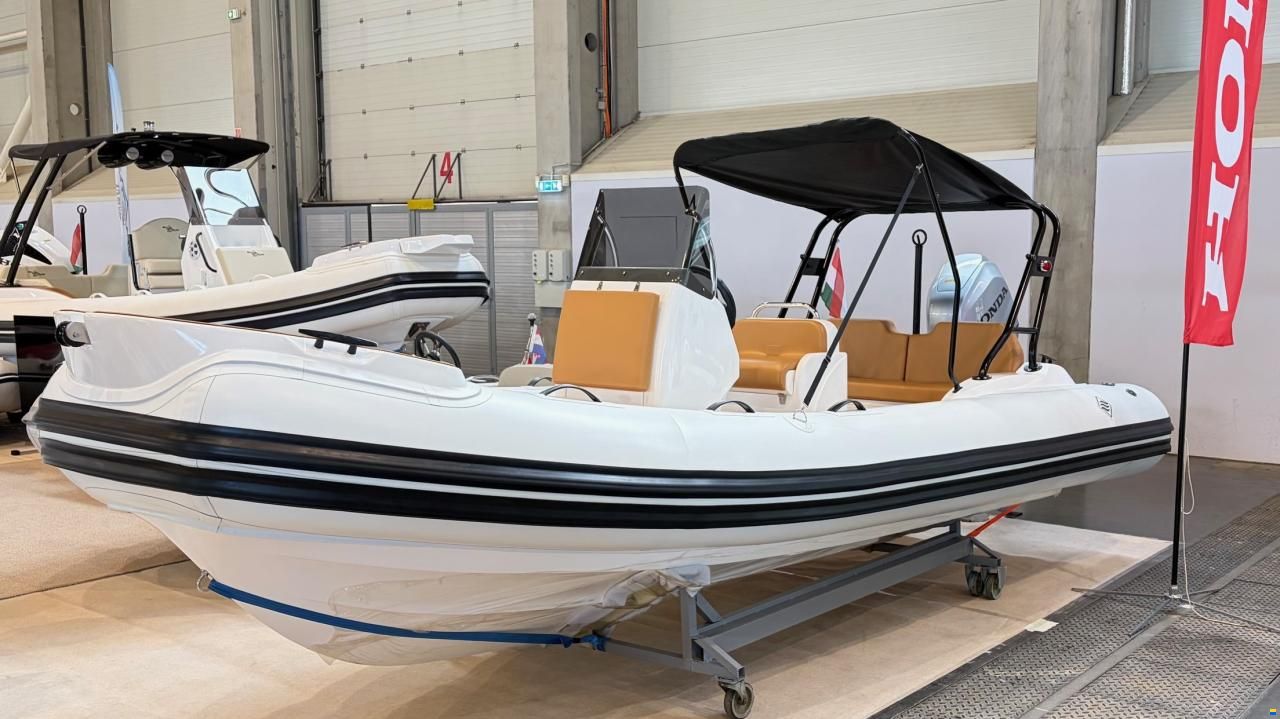 Sea Flash Luxury 520