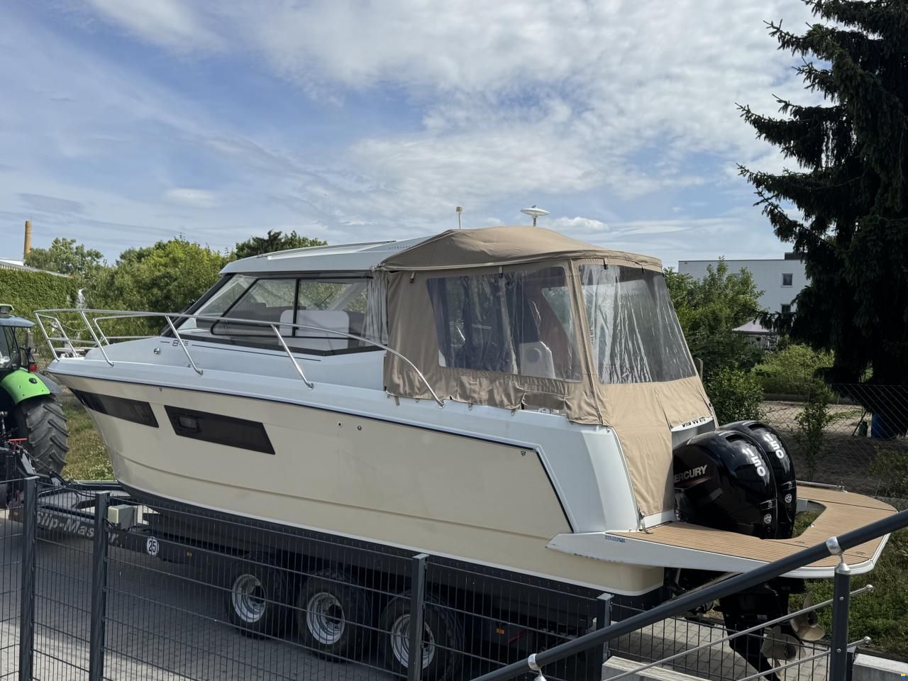 Jeanneau Merry Fisher 855
