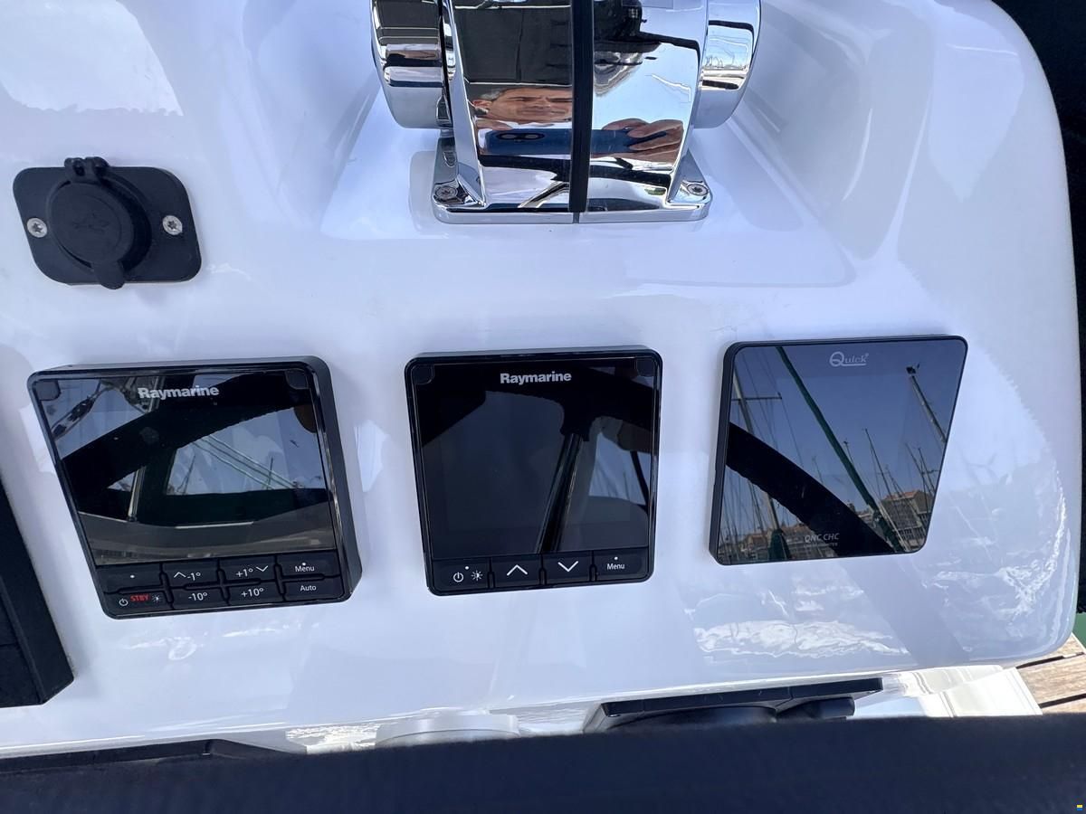 Lagoon 38