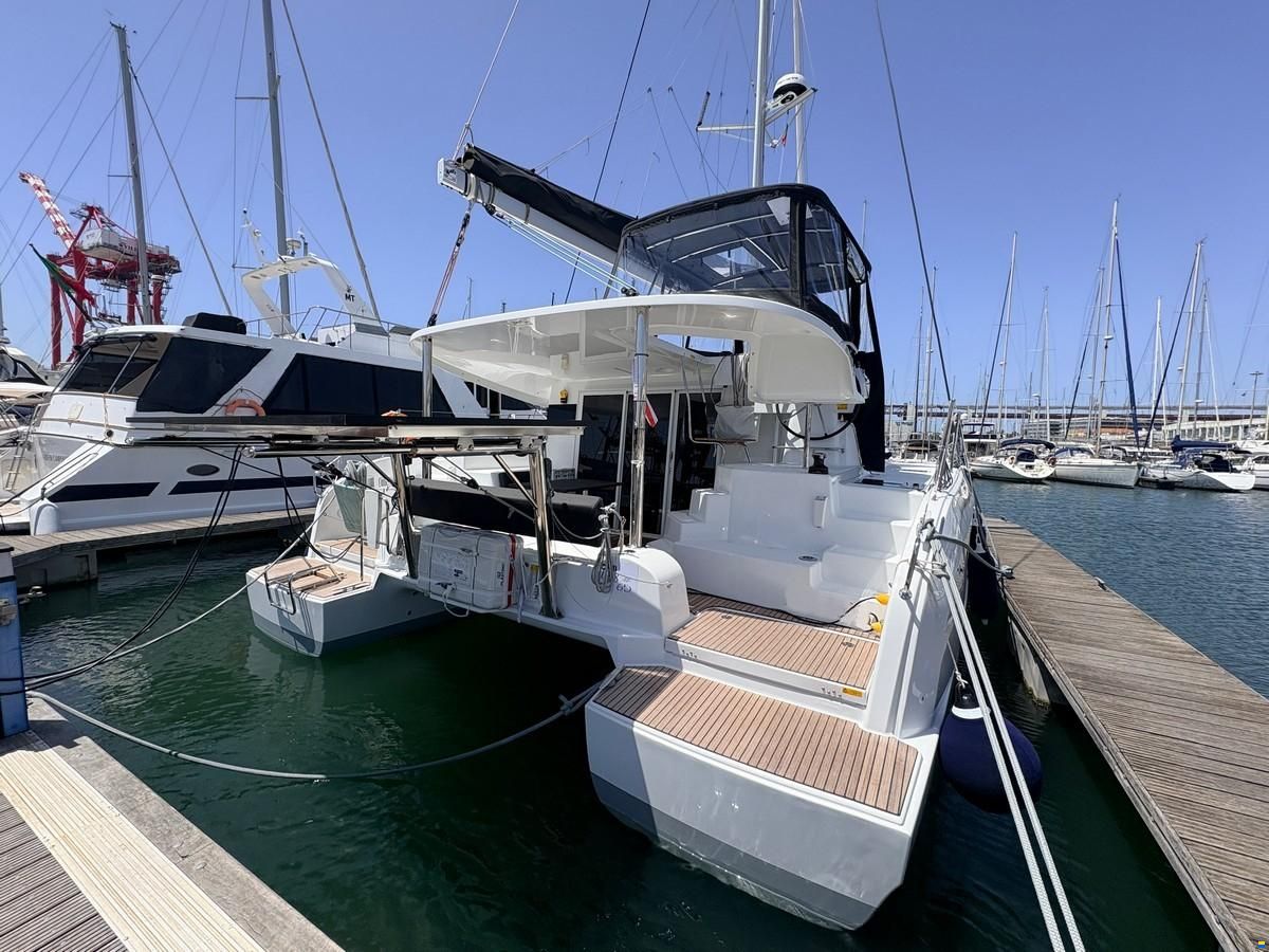 Lagoon 38